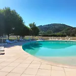 Apartamento T2 Avec Piscine-le Family 67 *