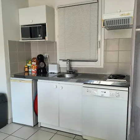 Apartman T2 Avec Piscine-le Family 67 *